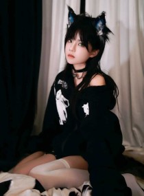 这种缅因猫谁顶得住？桜桃喵新作《缅因猫猫》赏析：这眼神真的有毒！