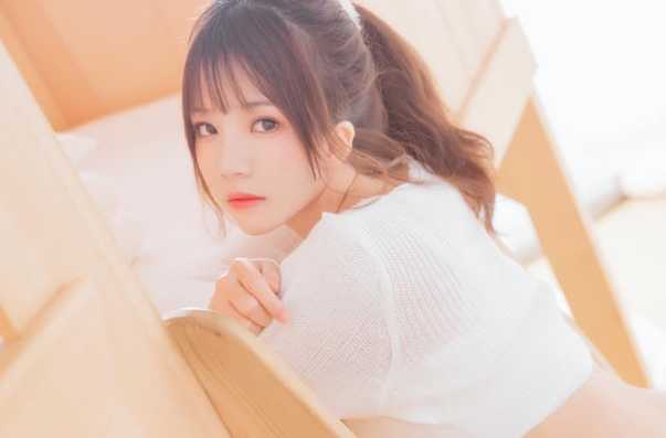 嗯,是有些事儿发生了~但我什么都不知道...